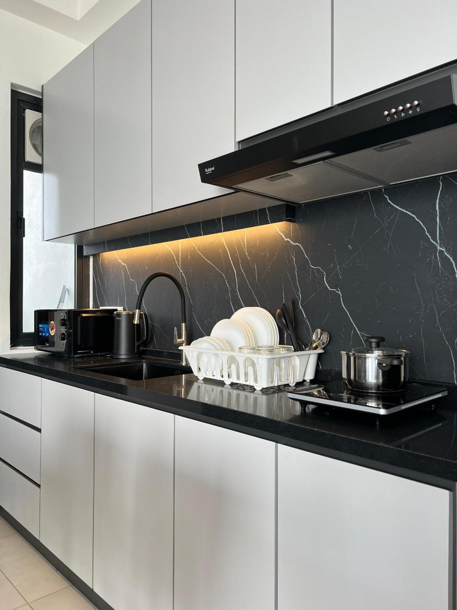 Urban Suites Two Or Three Bedroom Georgetown By Anc Jelutong Exteriér fotografie