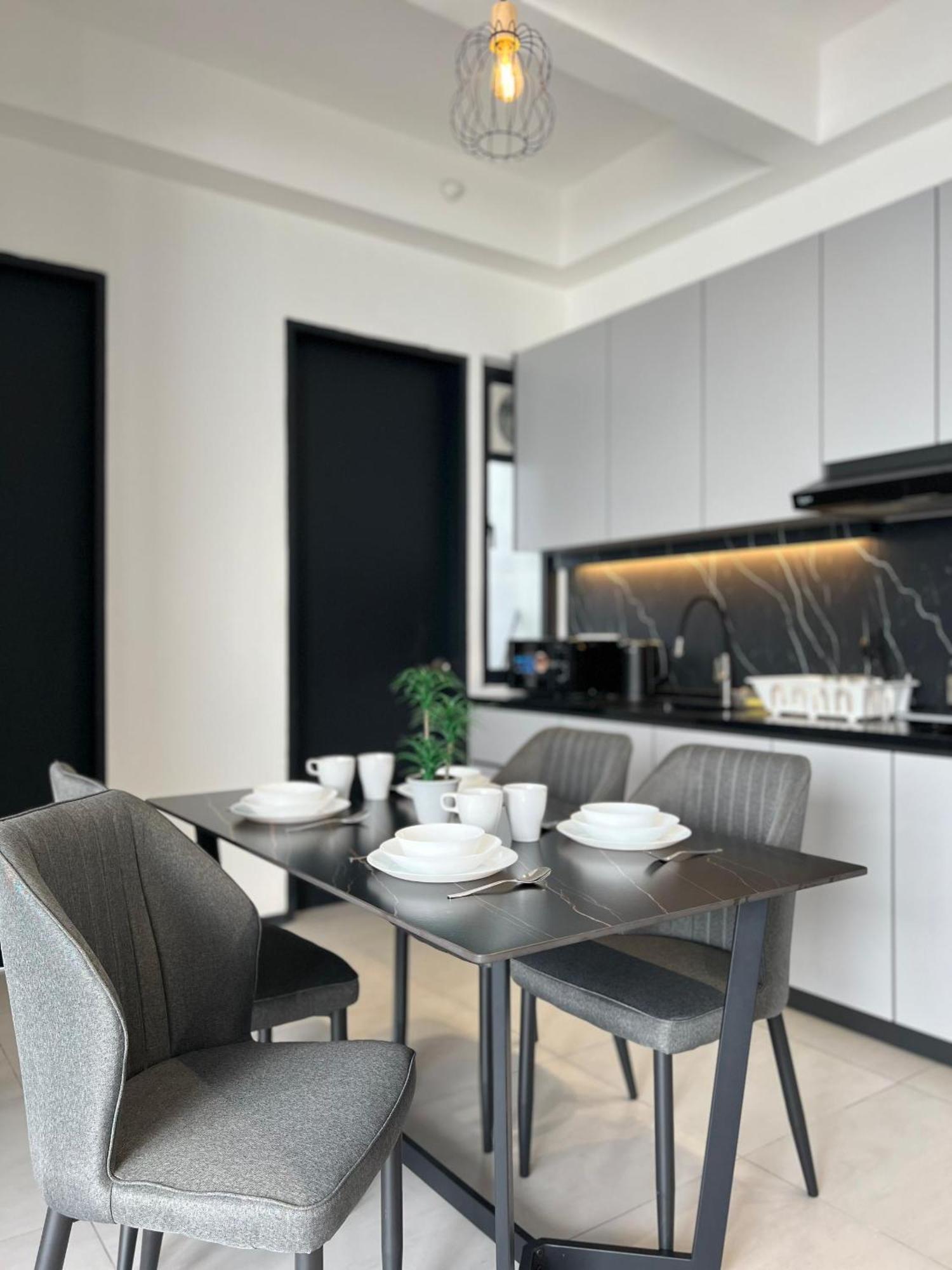 Urban Suites Two Or Three Bedroom Georgetown By Anc Jelutong Exteriér fotografie