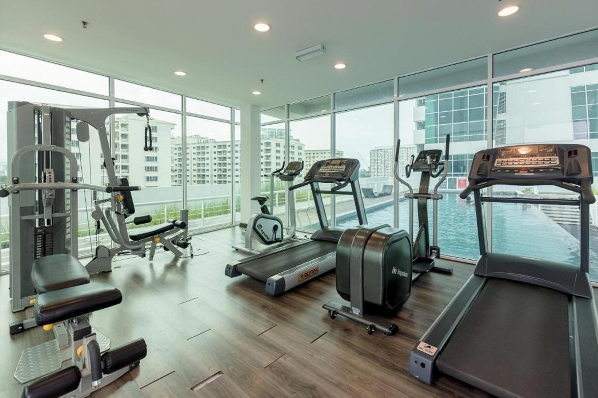Urban Suites Two Or Three Bedroom Georgetown By Anc Jelutong Exteriér fotografie